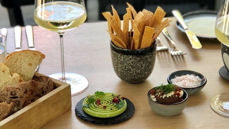 Aris Cantina, &copy; Aris Cantina