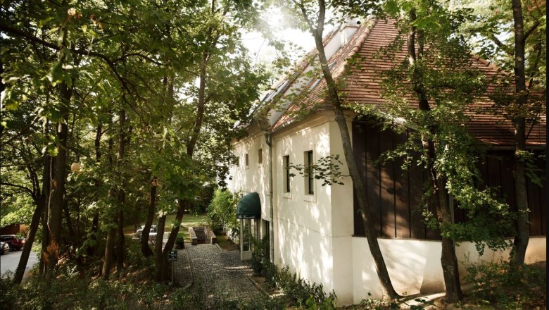 House, &copy; Ernst Vogel