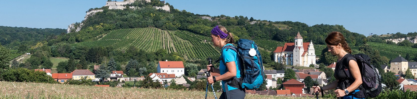 Pilger in Falkenstein, © Weinviertel Tourismus / Mandl