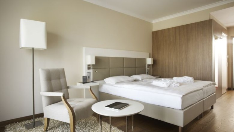 Doppelzimmer Standard, &copy; Steigenberger Hotel and Spa, Andreas Hofer