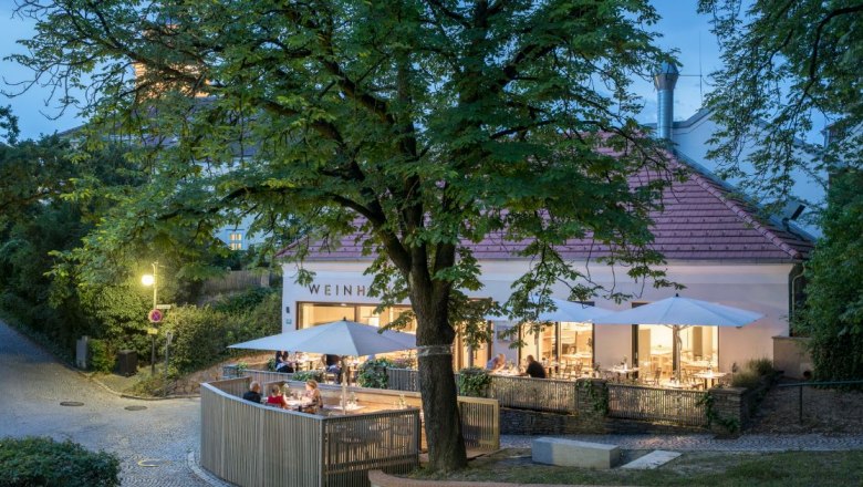 Vinařsk&yacute; dům venku, &copy; Weinhaus Kirchberg Gmbh