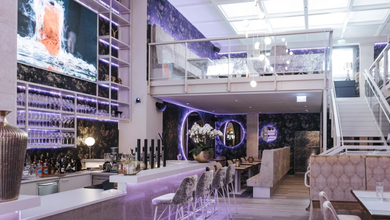 Modern&iacute; interi&eacute;r, &copy; Markt.Spiel